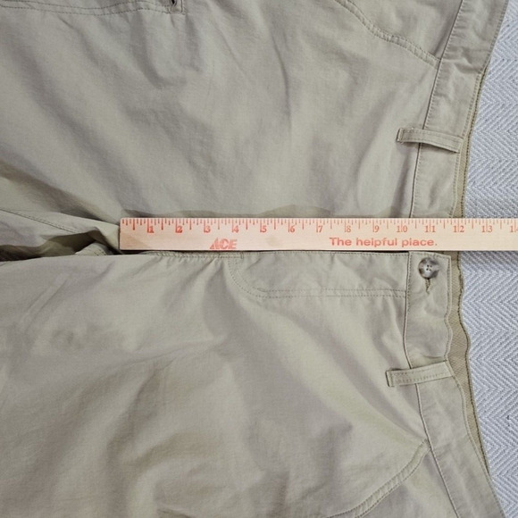 Eddie Bauer Men's Size 40 Zipper Cargo Shorts 10” Inseam Gorpcore EUC EM42SH331P - Picture 5 of 11